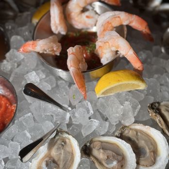 Fives - Cocktail Bars Near Me - New Orleans, Louisiana