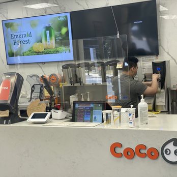Coco Fresh Tea & Juice - Order at this counter and watch the magic - Juice Bars & Smoothies Near Me - Toronto, Ontario Coco Fresh Tea & Juice - Order at this counter and watch the magic - Juice Bars & Smoothies Near Me - Toronto, Ontario
