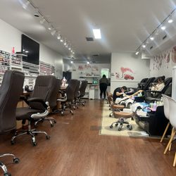 The Salon & Day Spa At Amagansett Square