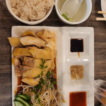 PappaRich - Hainanese Chicken Rice Set - Malaysian Near Me - Houston, Texas PappaRich - Hainanese Chicken Rice Set - Malaysian Near Me - Houston, Texas
