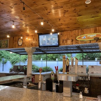 Delizioso Italian Grill - Patio bar - Pizza Near Me - Macungie, Pennsylvania