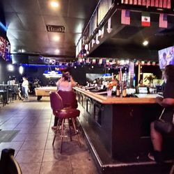 Teikerizi Sports Bar and Lounge