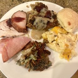 Bar-B-Que Chef's Smokehouse - Thxgiving feast from Chefs Smokehouse! Lucky us!!