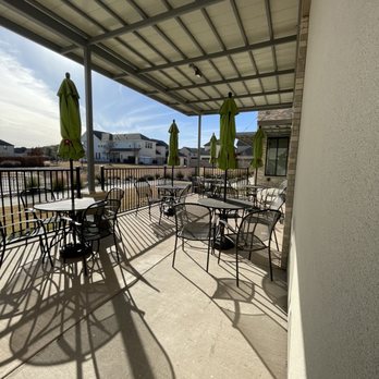 Chicken Salad Chick - 1-13-2024 patio seating - Southern Near Me - Frisco, Texas