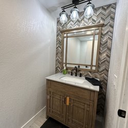 Floor & Decor