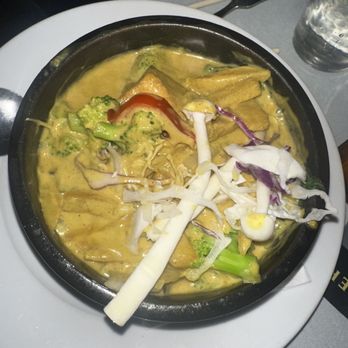 Golden Saigon - Claypot curry - Vietnamese Near Me - Aurora, Colorado Golden Saigon - Claypot curry - Vietnamese Near Me - Aurora, Colorado