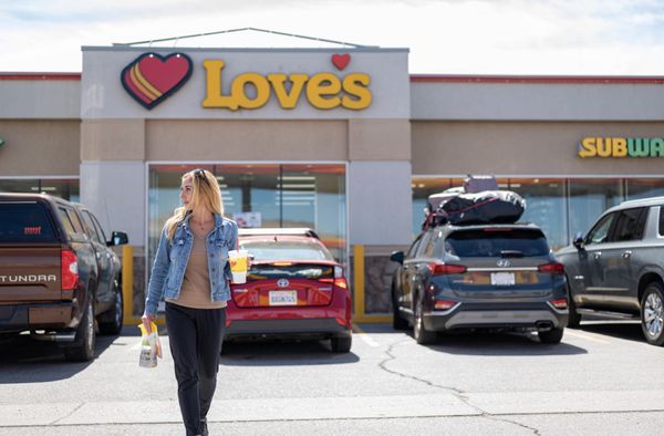 Love's Travel Stop by null