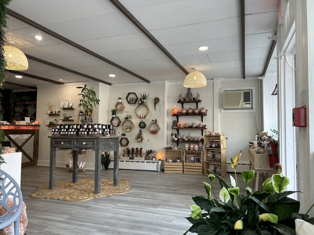 SALT CAVE NEWTOWN Updated September 2024 30 Photos 10 S State