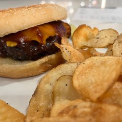 Concourse B Restaurant In Holiday Inn - BBQ Bacon Cheddar Burger with house-made chips