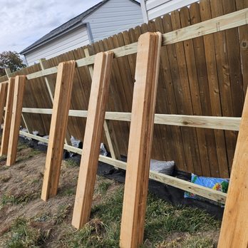 Happy Oasis Construction - New day of fence addition: laying out pickets and weed block gravel. - Handyman Near Me Happy Oasis Construction - New day of fence addition: laying out pickets and weed block gravel. - Handyman Near Me