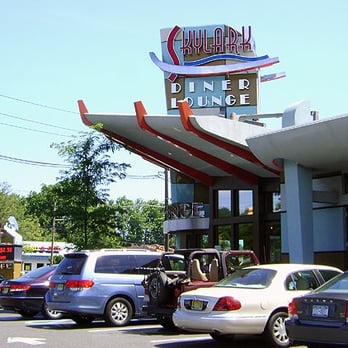 Skylark Diner - Exterior - Diners Near Me - Edison, New Jersey