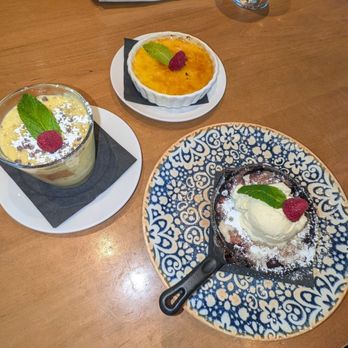 The 908 - Really good desserts! My favorite was the fruit crumble - New American Near Me - Long Beach, California The 908 - Really good desserts! My favorite was the fruit crumble - New American Near Me - Long Beach, California