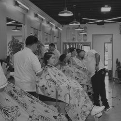 Headhunters Barbershop