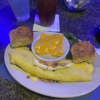 C.J. Cannon's - Salmon cream cheese omelette - American Near Me - Vero Beach, Florida