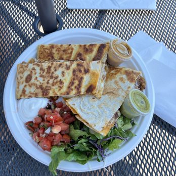 Dos Mundos - Quesadilla Al pastor - New American Near Me - Newberg, Oregon