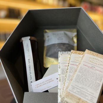 Dandelion Chocolate - the contents of a box - Chocolatiers & Shops Near Me - San Francisco, California Dandelion Chocolate - the contents of a box - Chocolatiers & Shops Near Me - San Francisco, California