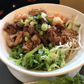 Viet Phomula - Vermicelli with three toppings - Vietnamese Near Me - Monrovia, California Viet Phomula - Vermicelli with three toppings - Vietnamese Near Me - Monrovia, California