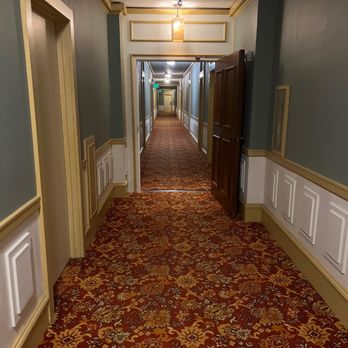 The Eureka Inn - Hotels Near Me - Eureka, California