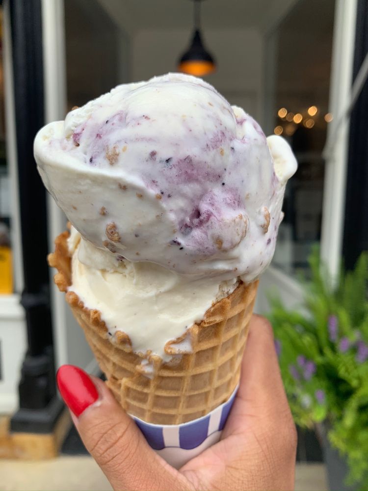 HIGHLAND’S ICE CREAMERY Updated August 2024 28 Photos & 13 Reviews