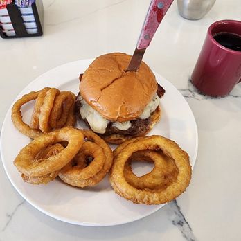 Rachel's cafe - Vermont maple burger - Breakfast & Brunch Near Me - Wakefield, Rhode Island