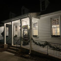 1710 Tavern - Outside