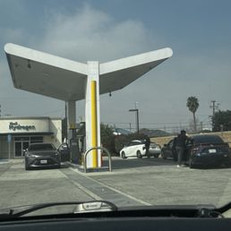 2 Hour wait...by the time you read this post i'm probably still waiting...