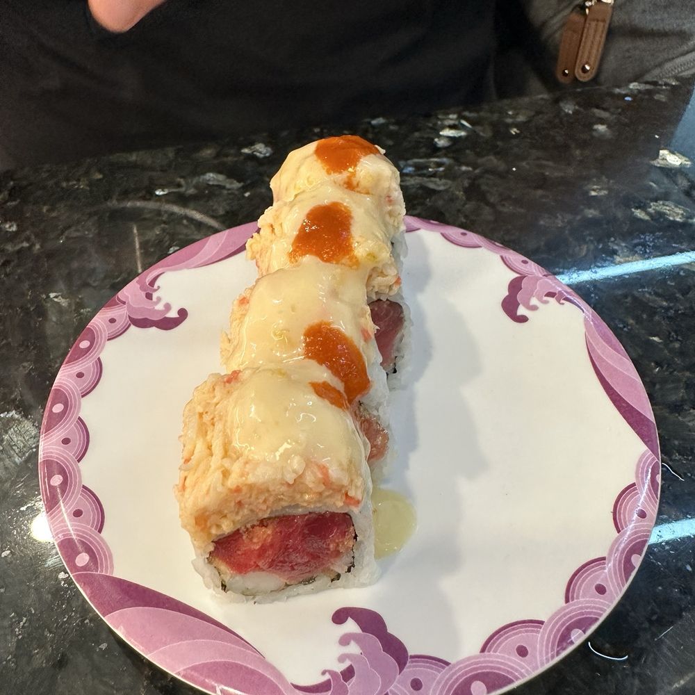 Sushi Zone - Godzilla Roll - Conveyor Belt Sushi Near Me - Bothell, Washington