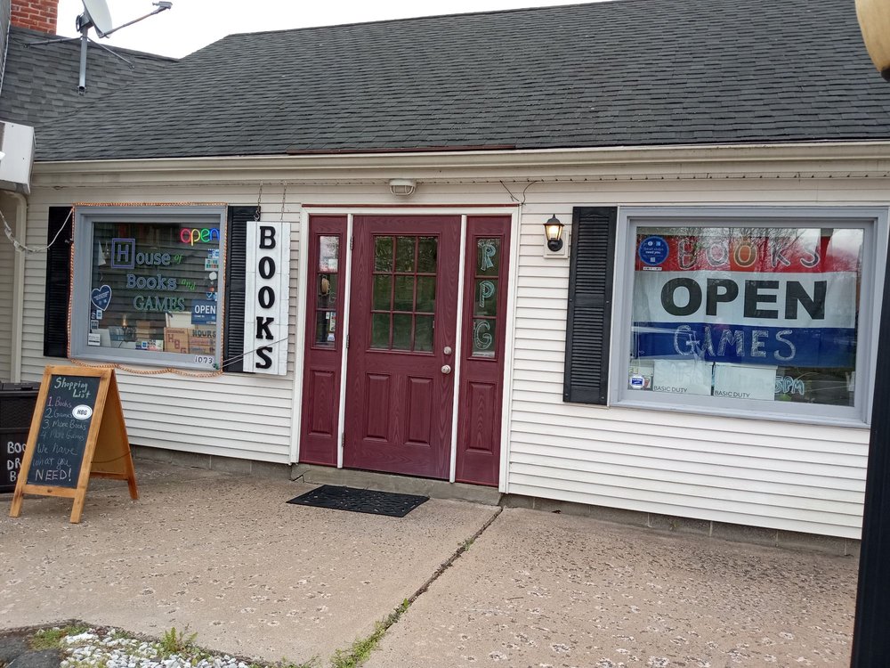 HOUSE OF BOOKS AND GAMES Updated May 2024 1073 Palisado Ave