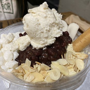 Coffee Factory - Mixed grain ice flakes - Desserts Near Me - Flushing, New York