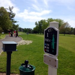 Cranbury Golf Club - Waiting to tee off! Beautiful day!!!
