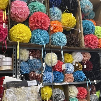 Classic Party Supplies - Fun floral balls - Party Supplies Near Me - Los Angeles, California Classic Party Supplies - Fun floral balls - Party Supplies Near Me - Los Angeles, California