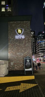 Hy's Steakhouse & Cocktail Bar by null