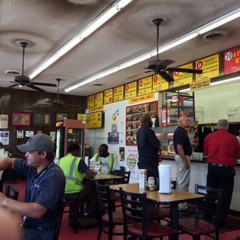 Uncle Lous Fried Chicken - Beginning of the lunch rush - Chicken Wings Near Me - Memphis, Tennessee Uncle Lous Fried Chicken - Beginning of the lunch rush - Chicken Wings Near Me - Memphis, Tennessee