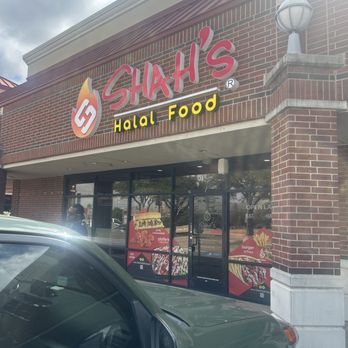 Shahs Halal Food - Salad Near Me - Irving, Texas