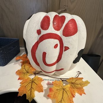 Chick-fil-A - Decor-great branding! - Chicken Shop Near Me - Southfield, Michigan Chick-fil-A - Decor-great branding! - Chicken Shop Near Me - Southfield, Michigan