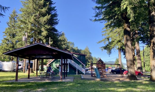 Lone Fir Resort by null