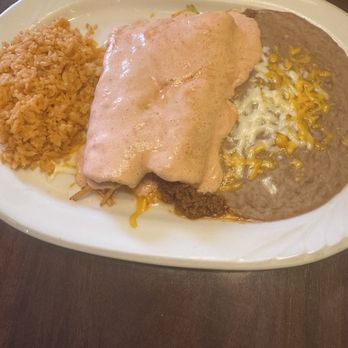 Las Tres Marias - Chicken and beef enchiladas with cream sauce - Mexican Near Me - Monroe, Washington