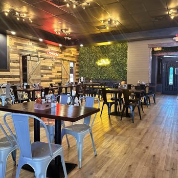 Whiskey Roots Bar and Grill - Whiskey Bars Near Me - Myrtle Beach, South Carolina