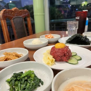 Pagoda Floating Restaurant - Hawaiian Near Me - Honolulu, Hawaii