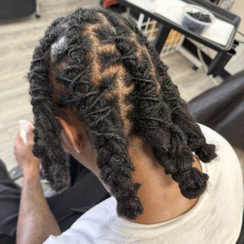 Dr T Doez Locs - Barrel Roll on locs - Hair Salons Near Me - Sacramento, California Dr T Doez Locs - Barrel Roll on locs - Hair Salons Near Me - Sacramento, California