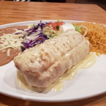 Salsa Verde Mexican Restaurant - Chimichanga - Mexican Near Me - Indianapolis, Indiana Salsa Verde Mexican Restaurant - Chimichanga - Mexican Near Me - Indianapolis, Indiana