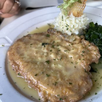 Della Francesca - Chicken Martini - Italian Near Me - Danbury, Connecticut