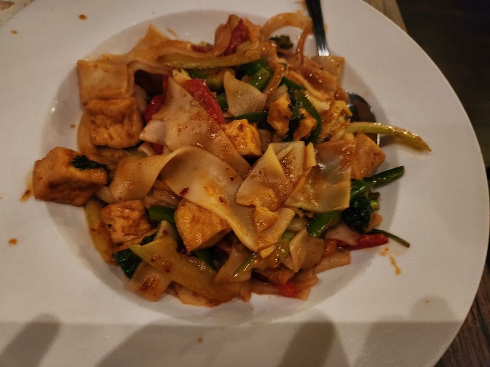 Food from Sisters Thai Cafe