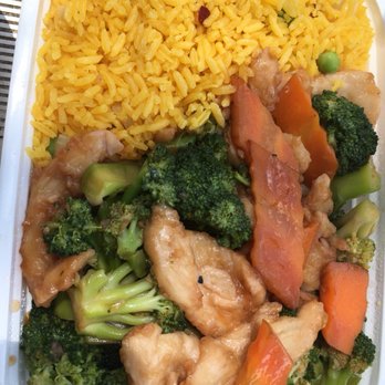 Top China - a meal of chicken, broccoli, carrots, and rice - Chinese Near Me - Marshville, North Carolina Top China - a meal of chicken, broccoli, carrots, and rice - Chinese Near Me - Marshville, North Carolina