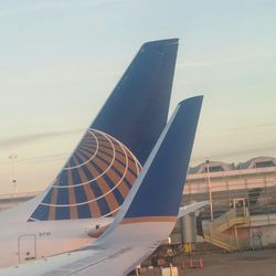United Airlines - United