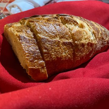 Dan Tana's - Bread - Italian Near Me - West Hollywood, California Dan Tana's - Bread - Italian Near Me - West Hollywood, California