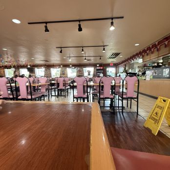 Ruby-Gin Filipino American Cuisine - Inside nice and clean - Filipino Near Me - Pensacola, Florida Ruby-Gin Filipino American Cuisine - Inside nice and clean - Filipino Near Me - Pensacola, Florida