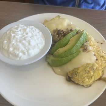 The Country Deli - Chatsworth Omelette with Cottage Cheese - Delis Near Me - Chatsworth, California