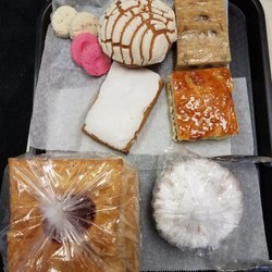 La Chicanita Bakery - This tray + 2 more piedras for $7. (each plastic bag has 3 items. 2 clearance bags for $1.50)