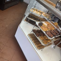 Lots of tasty donuts!....